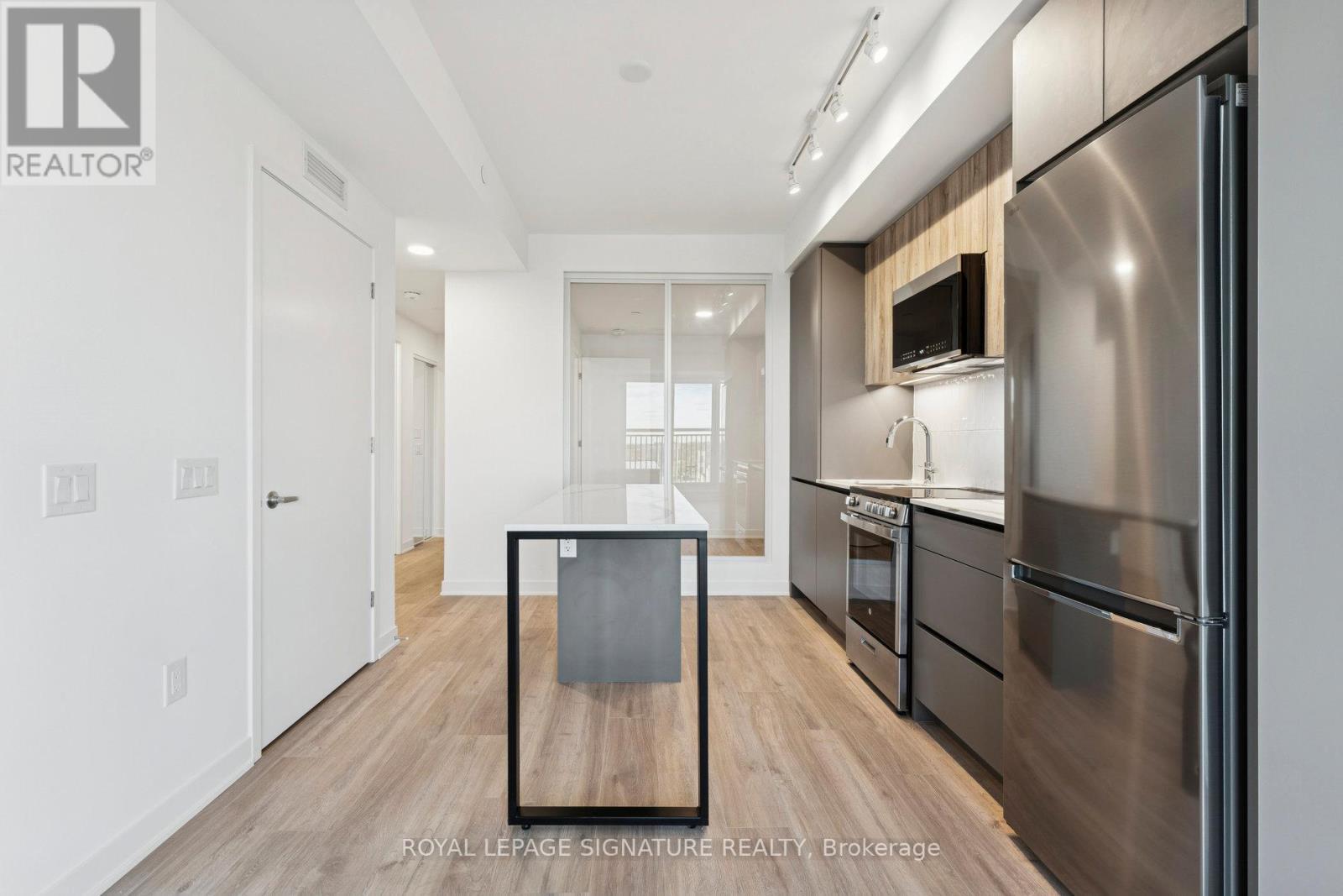 817 - 20 All Nations Drive, Brampton, Ontario  L7A 0H8 - Photo 6 - W12636678