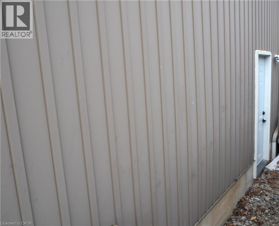 8 Knowles Street Unit# Basement, Hamilton, Ontario  L8K 3V5 - Photo 2 - 40793894