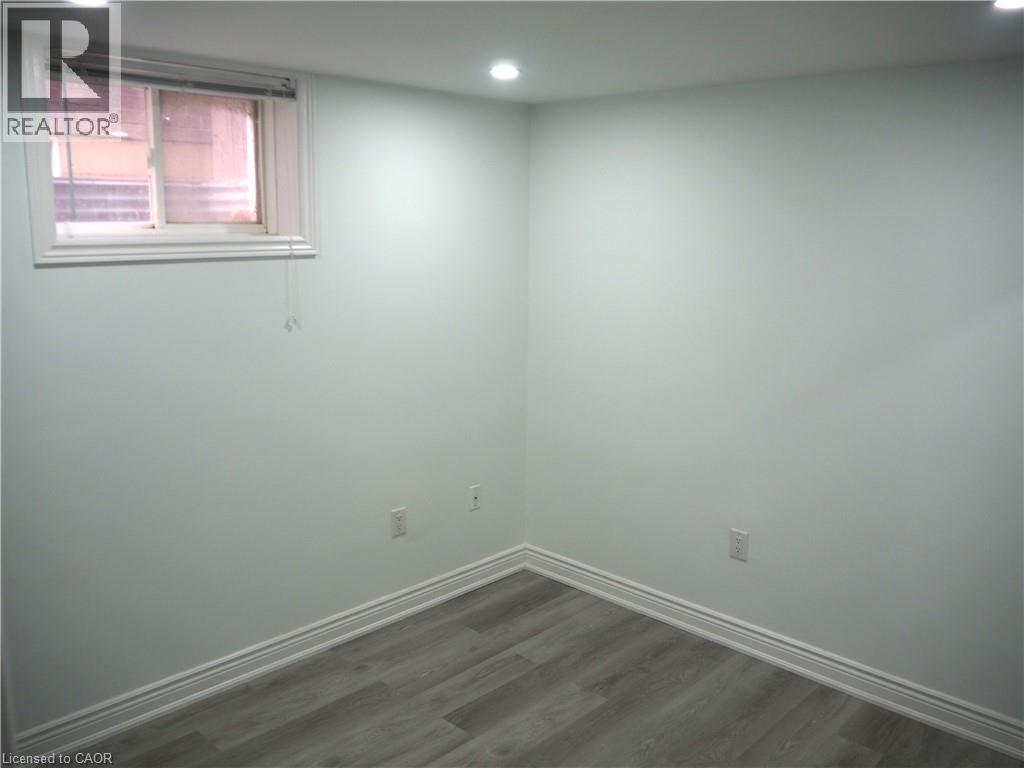 8 Knowles Street Unit# Basement, Hamilton, Ontario  L8K 3V5 - Photo 11 - 40793894