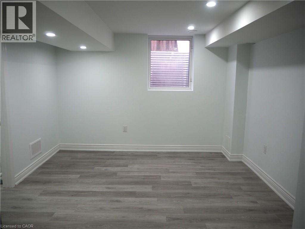 8 Knowles Street Unit# Basement, Hamilton, Ontario  L8K 3V5 - Photo 10 - 40793894