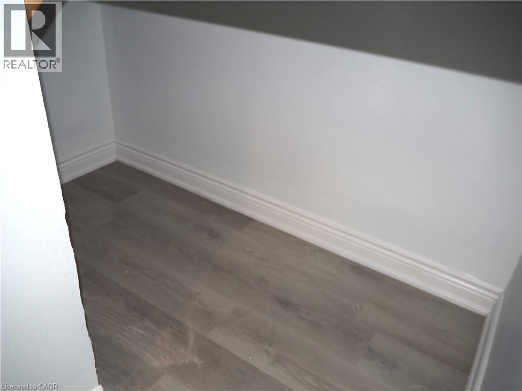 8 Knowles Street Unit# Basement, Hamilton, Ontario  L8K 3V5 - Photo 18 - 40793894