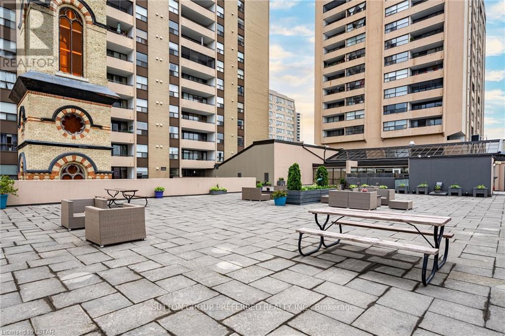 2404 - 389 Dundas Street, London East, Ontario  N6B 3L5 - Photo 22 - X12636738