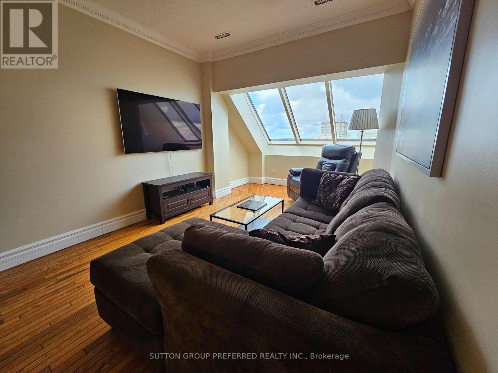 2404 - 389 Dundas Street, London East, Ontario  N6B 3L5 - Photo 7 - X12636738