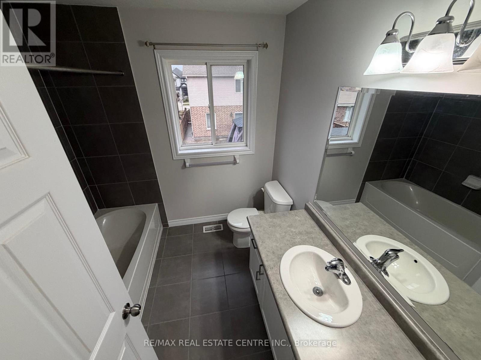 36 Sparrow Avenue, Cambridge, Ontario  N1T 0C4 - Photo 16 - X12636740