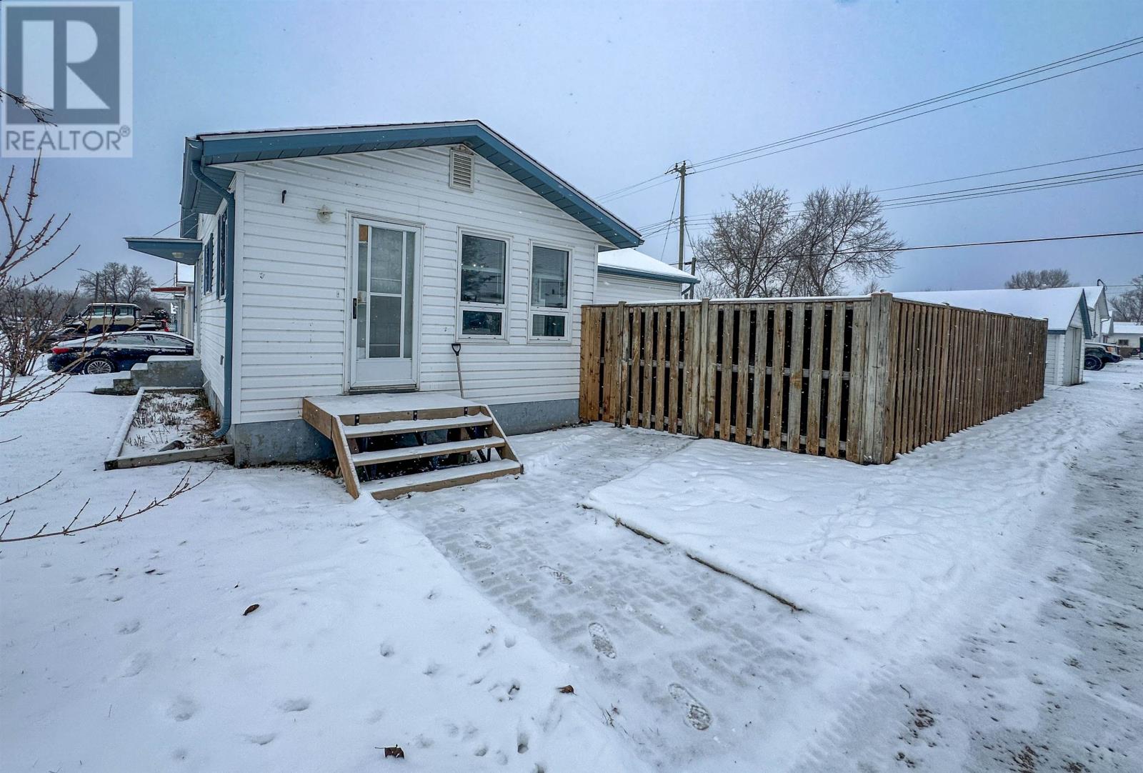 99 Detta Rd, Balmertown, Ontario  P0V 1C0 - Photo 2 - TB253603