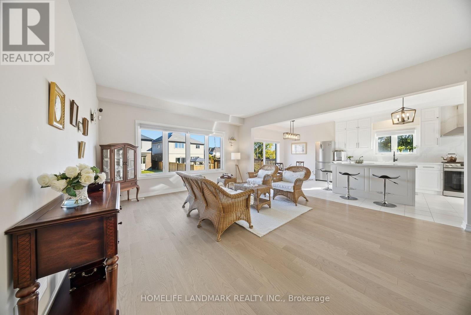 49 Monarch Street, Welland, Ontario  L3C 0E6 - Photo 13 - X12636660