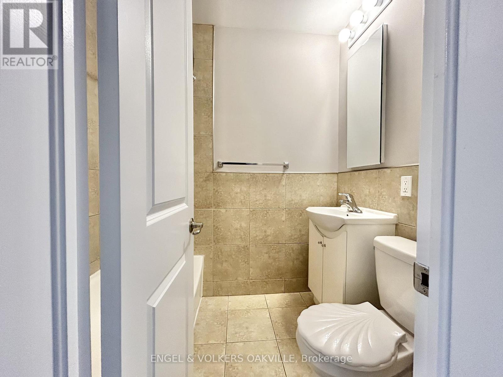 311 - 9 Thirty Third Street, Toronto, Ontario  M8W 3G7 - Photo 8 - W12604020