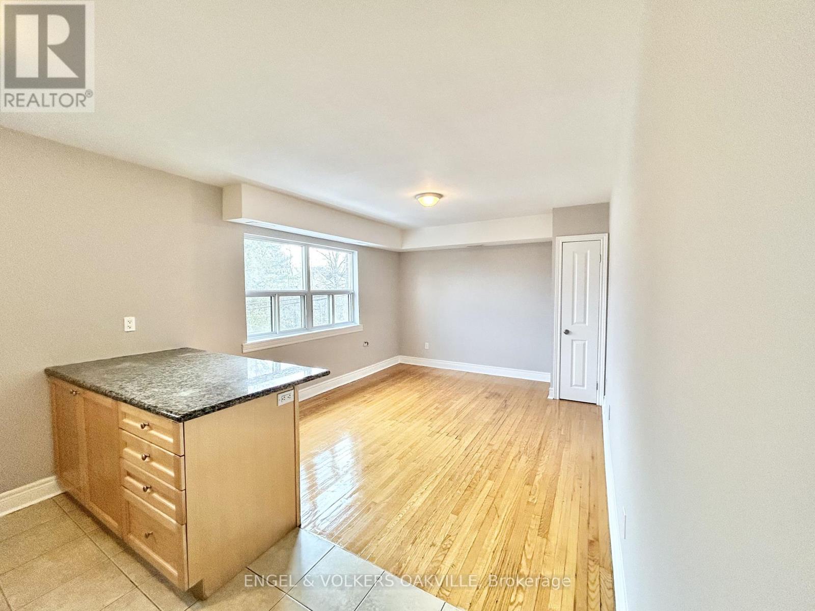 311 - 9 Thirty Third Street, Toronto, Ontario  M8W 3G7 - Photo 2 - W12604020