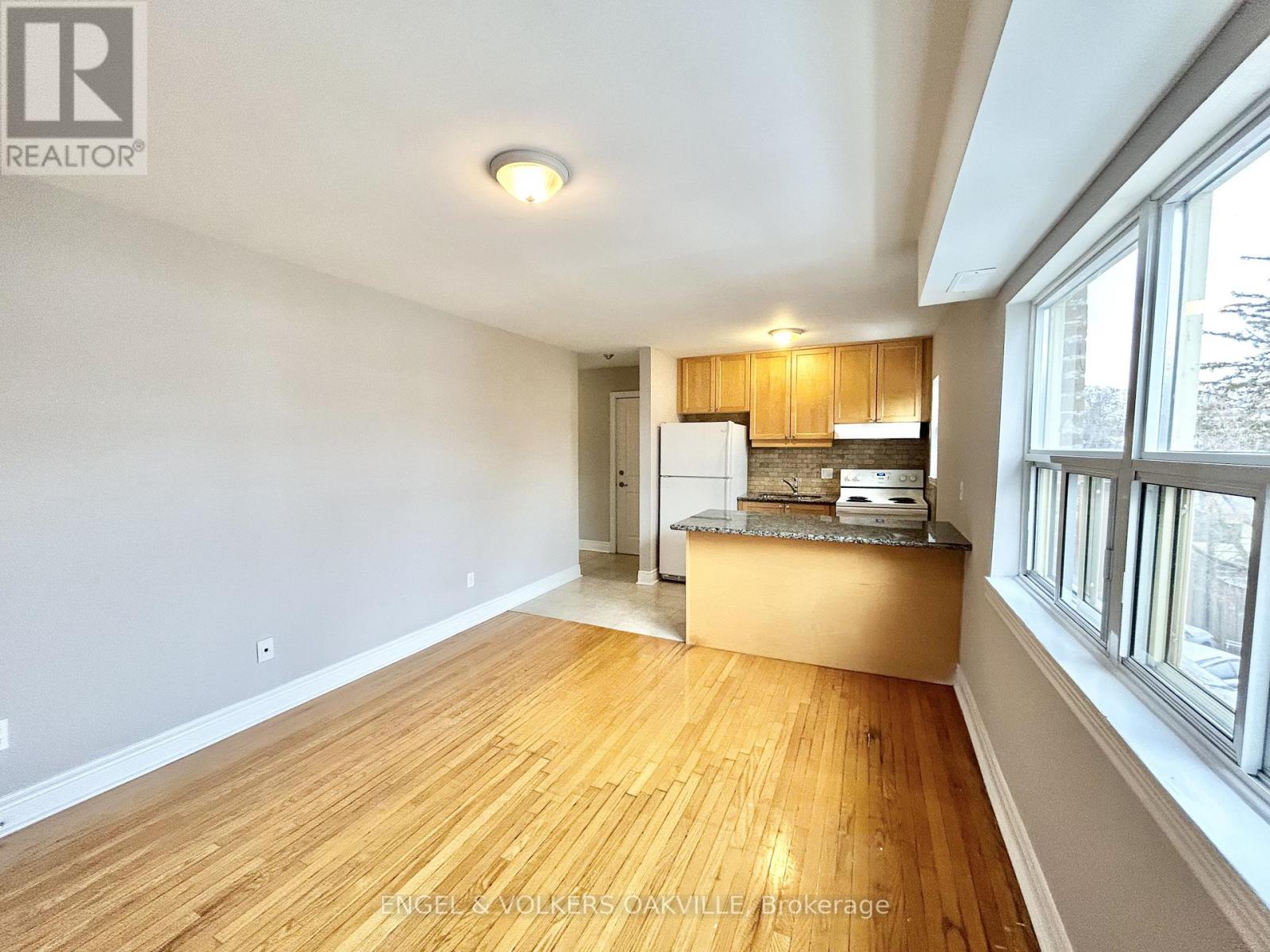 311 - 9 Thirty Third Street, Toronto, Ontario  M8W 3G7 - Photo 3 - W12604020