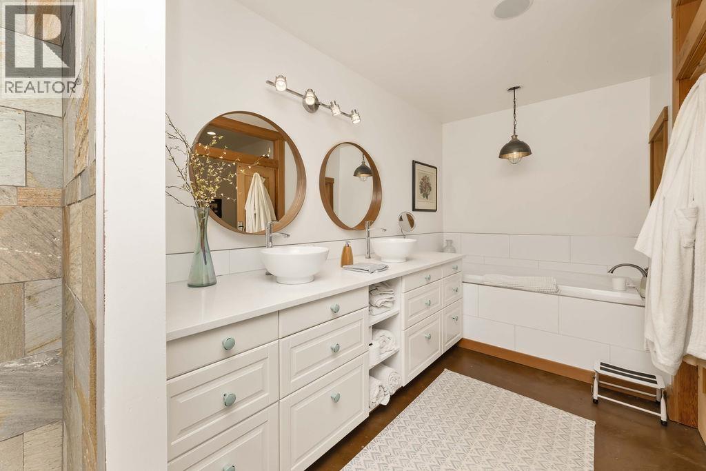 3387 Beach Avenue, Roberts Creek, British Columbia  V0N 2W2 - Photo 19 - R3074075