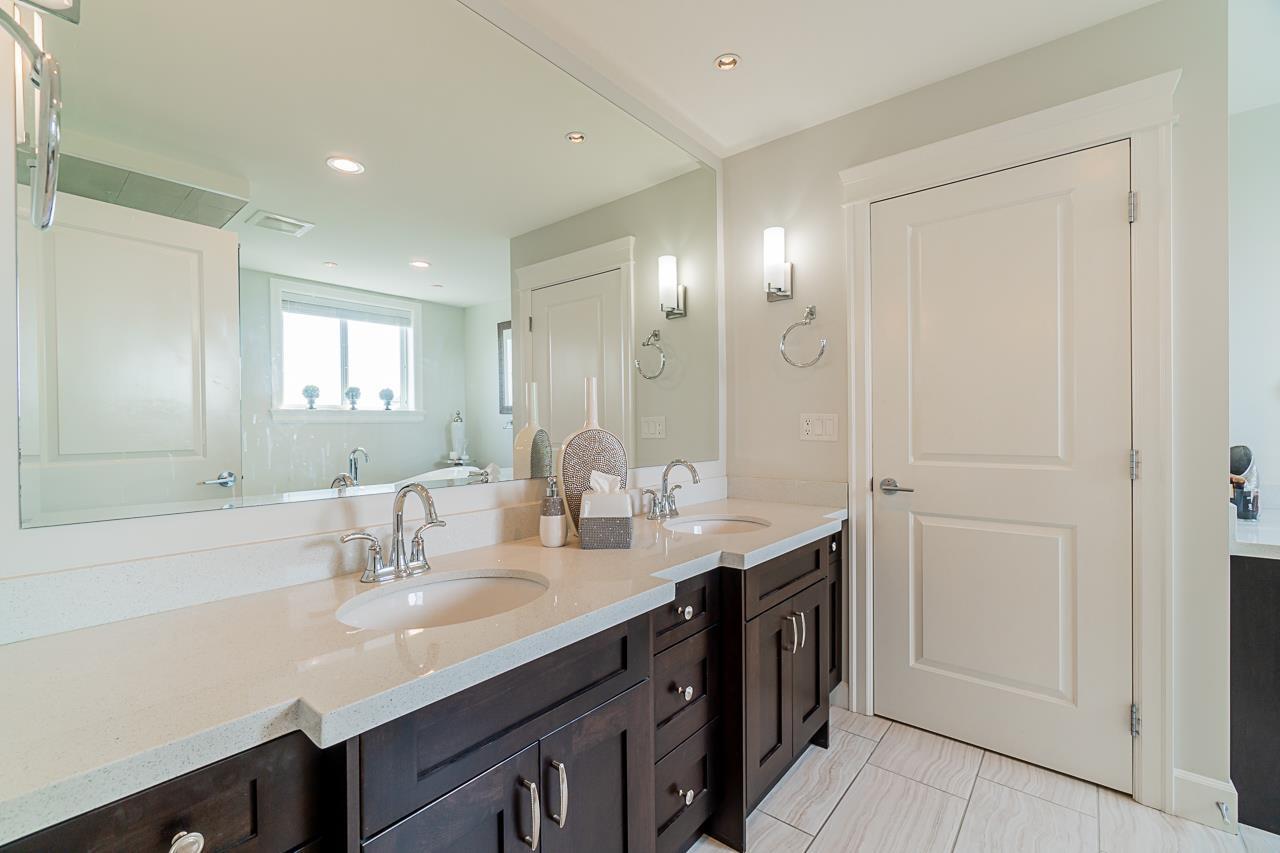 33773 Knight Avenue, Mission, British Columbia  V2V 7C7 - Photo 9 - R3074067