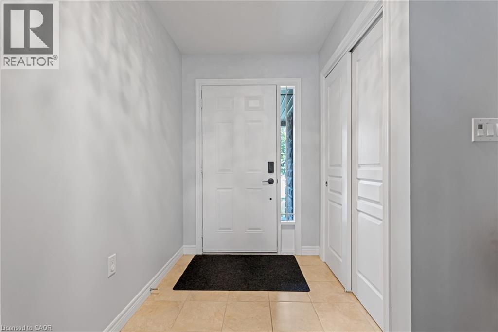 28 Charleswood Crescent, Hamilton, Ontario  L0R 1P0 - Photo 4 - 40786449