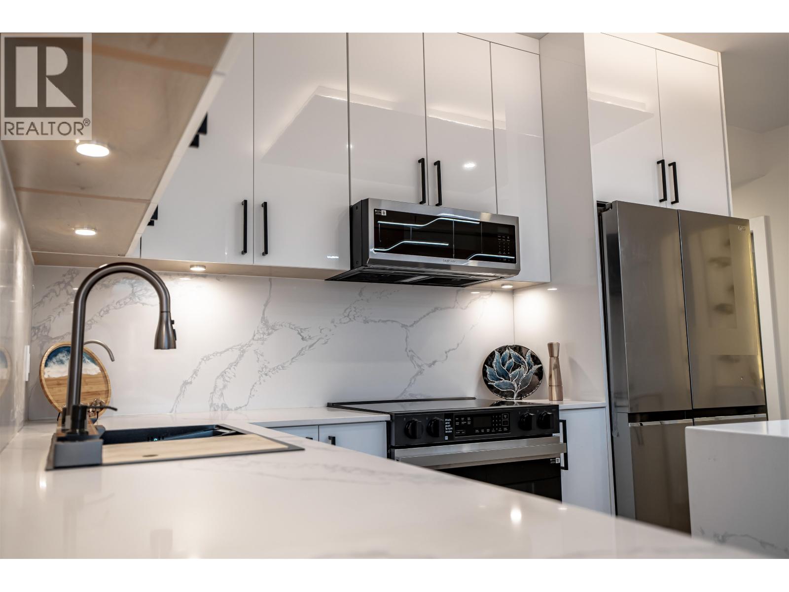 1804 5885 Olive Avenue, Burnaby, British Columbia  V5H 4N8 - Photo 5 - R3073981