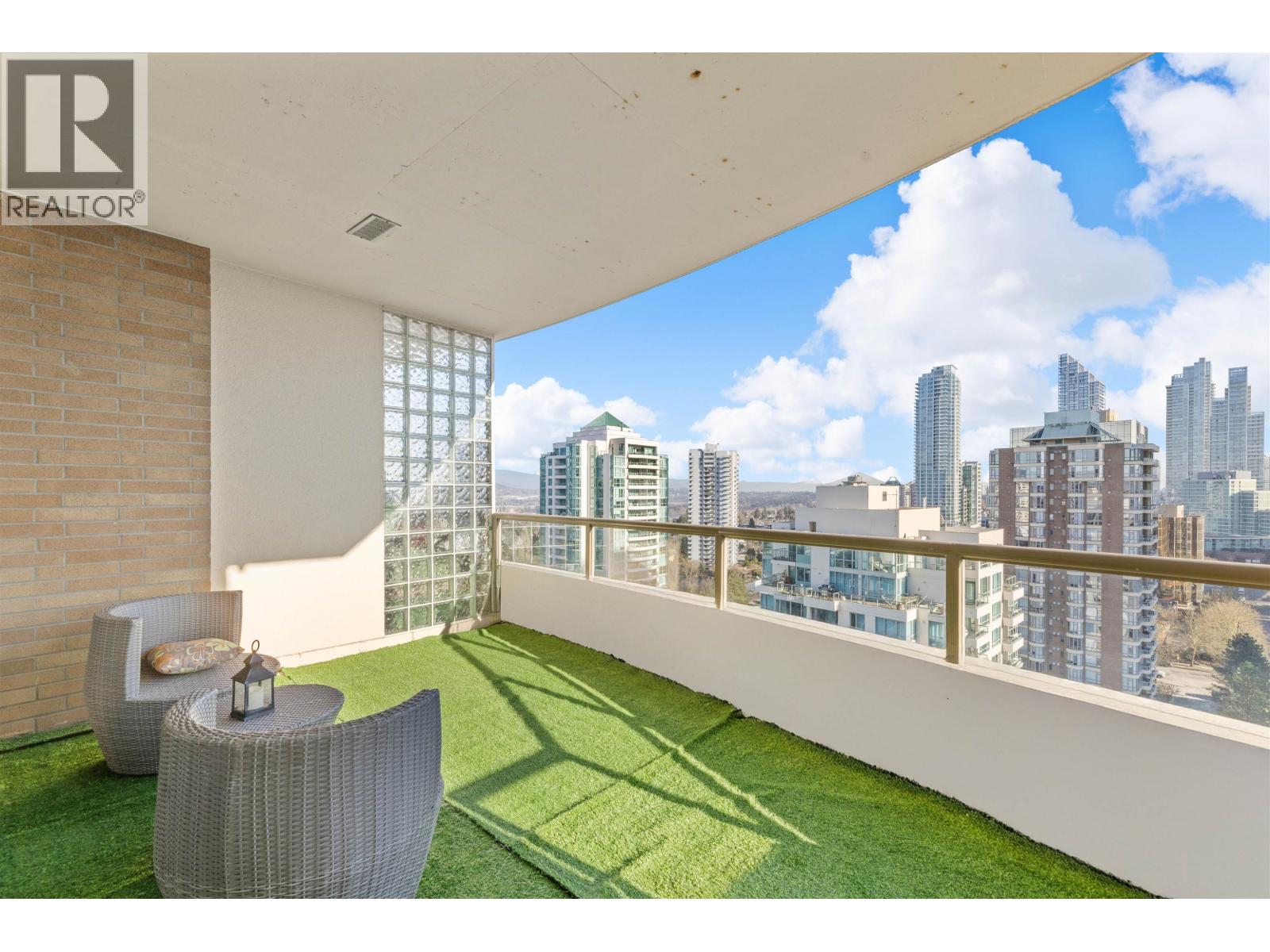 1804 5885 Olive Avenue, Burnaby, British Columbia  V5H 4N8 - Photo 13 - R3073981