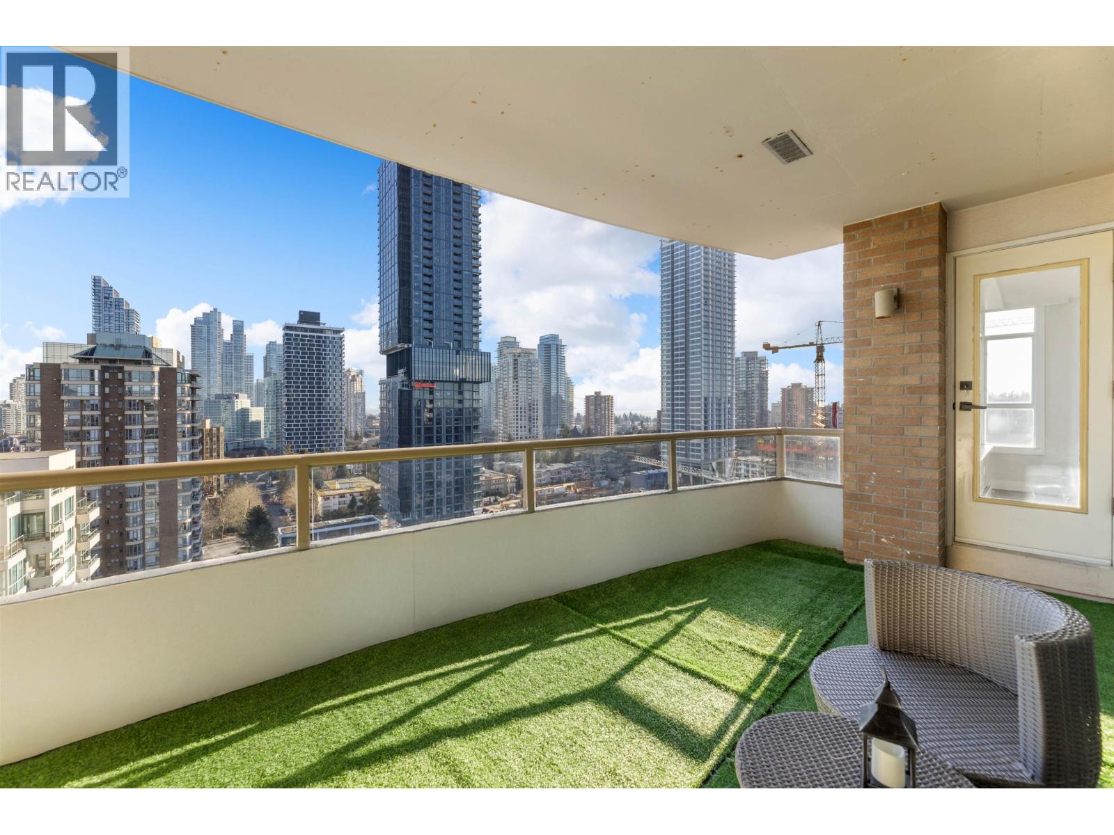 1804 5885 Olive Avenue, Burnaby, British Columbia  V5H 4N8 - Photo 14 - R3073981