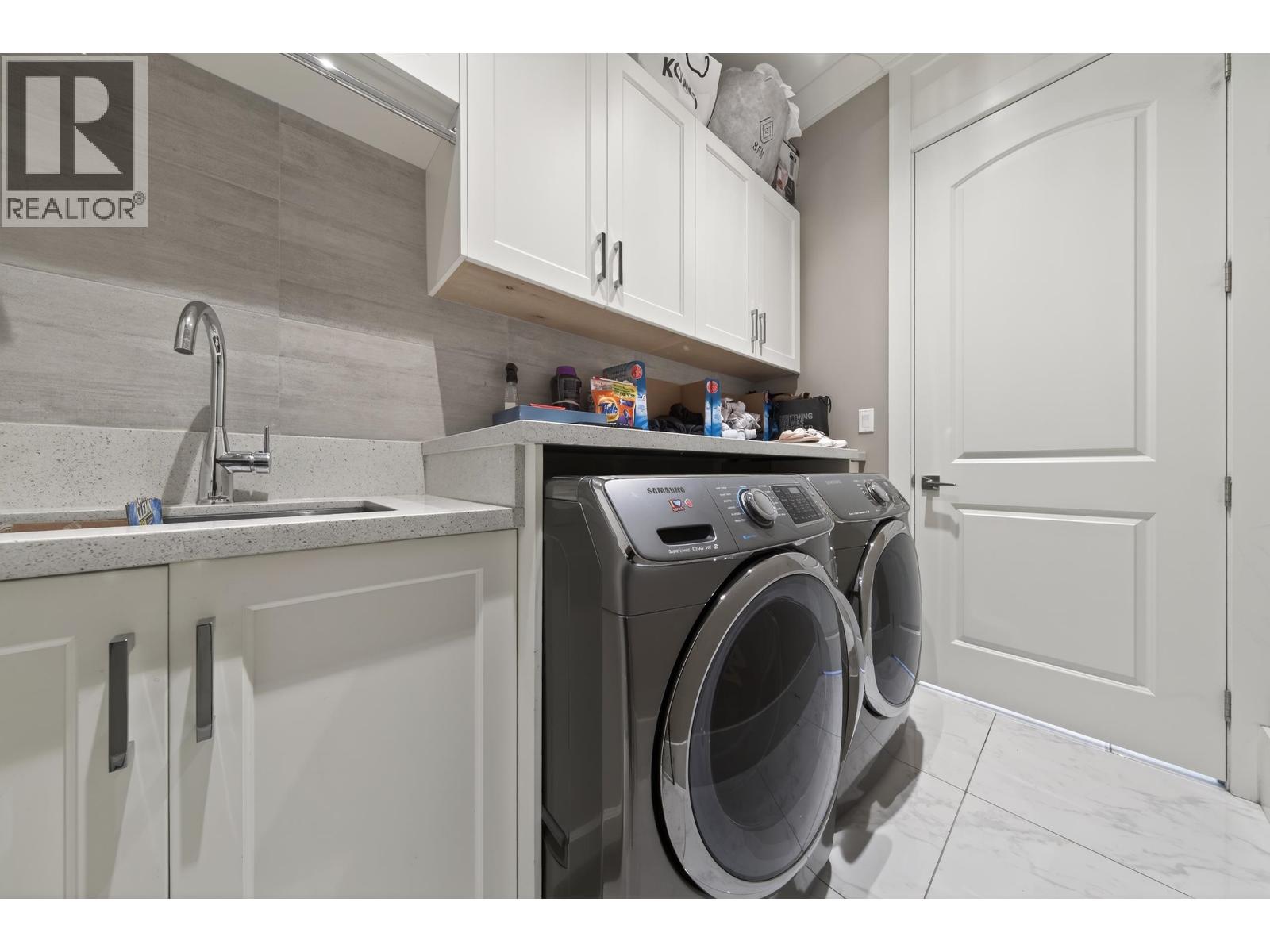 3820 Blundell Road, Richmond, British Columbia  V7C 1G4 - Photo 33 - R3072668