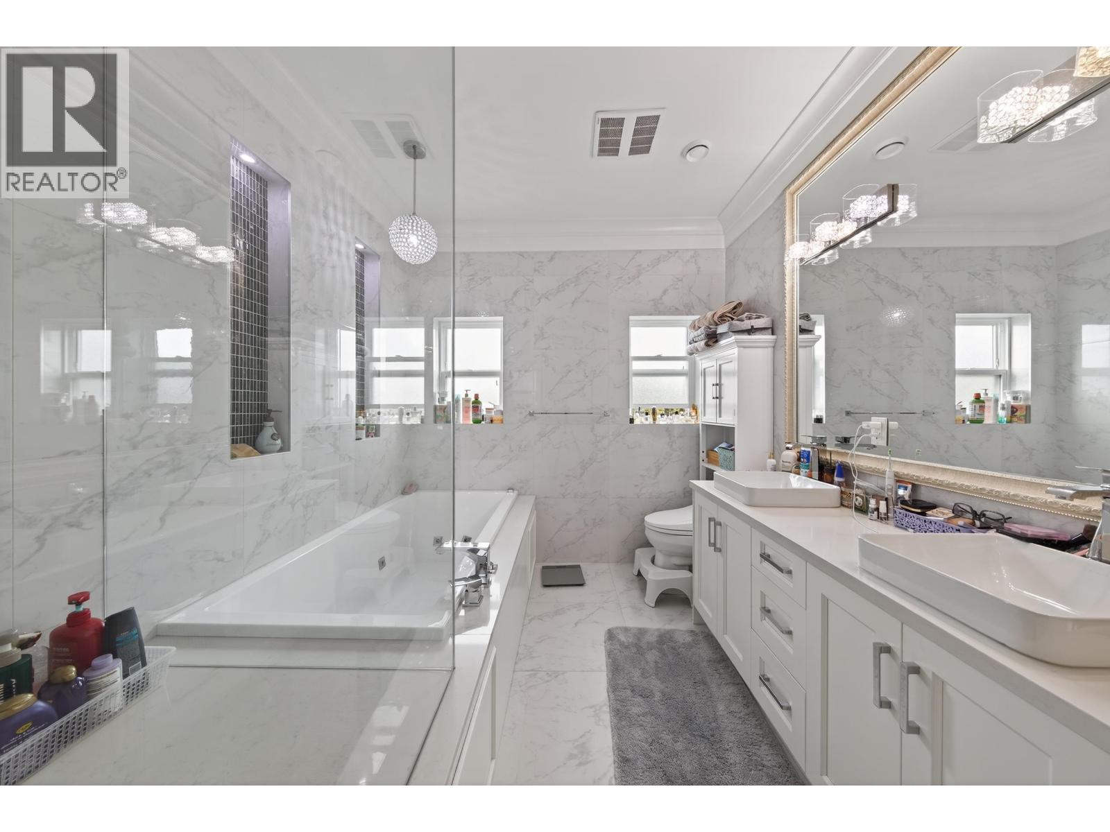 3820 Blundell Road, Richmond, British Columbia  V7C 1G4 - Photo 29 - R3072668