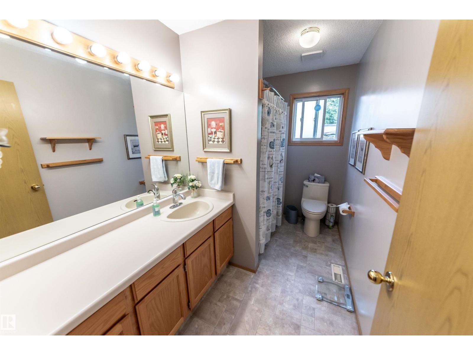 1087 10 St, Rural Lac Ste. Anne County, Alberta  T0E 1A0 - Photo 53 - E4468227