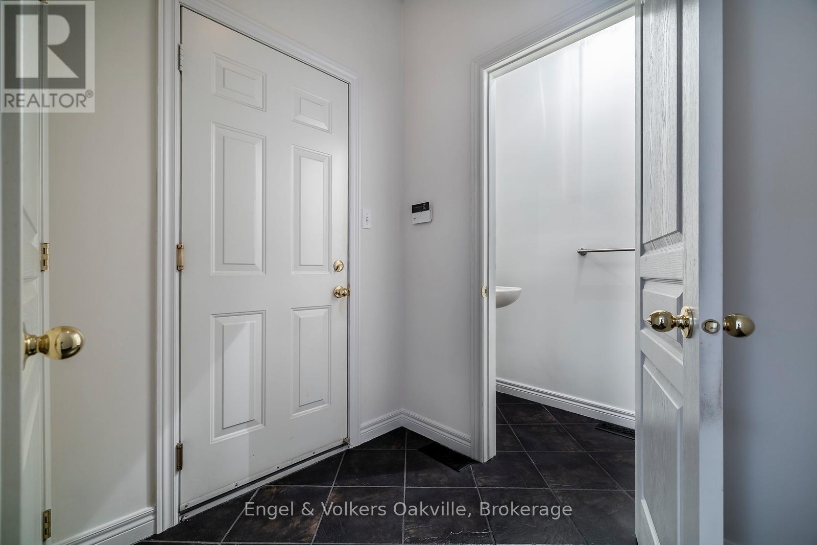 17 - 2169 Orchard Road S, Burlington, Ontario  L7L 7H9 - Photo 18 - W12509046