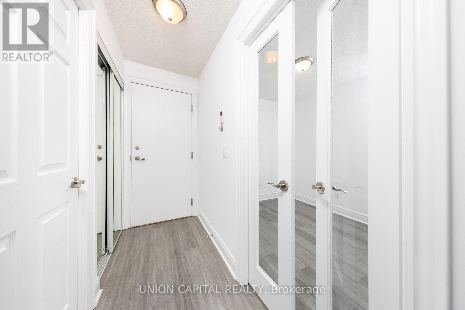 2509 - 15 Greenview Avenue, Toronto, Ontario  M2M 4M7 - Photo 3 - C12636688