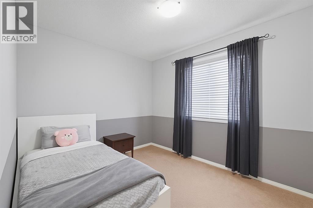 824 Luxstone Square Sw, Airdrie, Alberta  T4B 3L3 - Photo 8 - A2265001