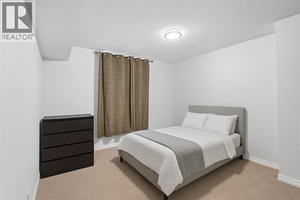 824 Luxstone Square Sw, Airdrie, Alberta  T4B 3L3 - Photo 9 - A2265001