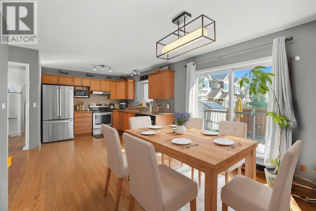 824 Luxstone Square Sw, Airdrie, Alberta  T4B 3L3 - Photo 3 - A2265001