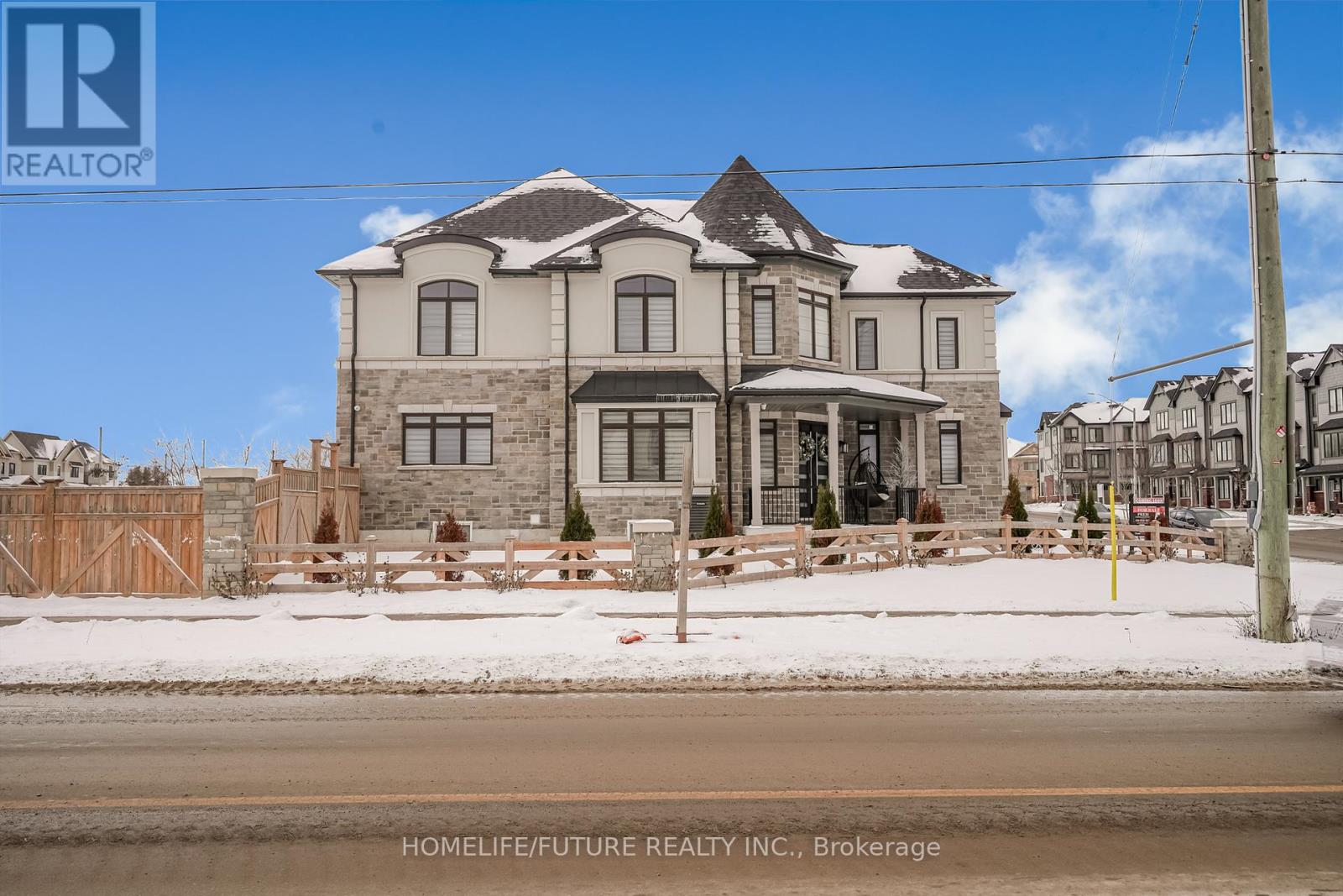 227 Northglen Boulevard, Clarington, Ontario  L1C 0T9 - Photo 2 - E12636710