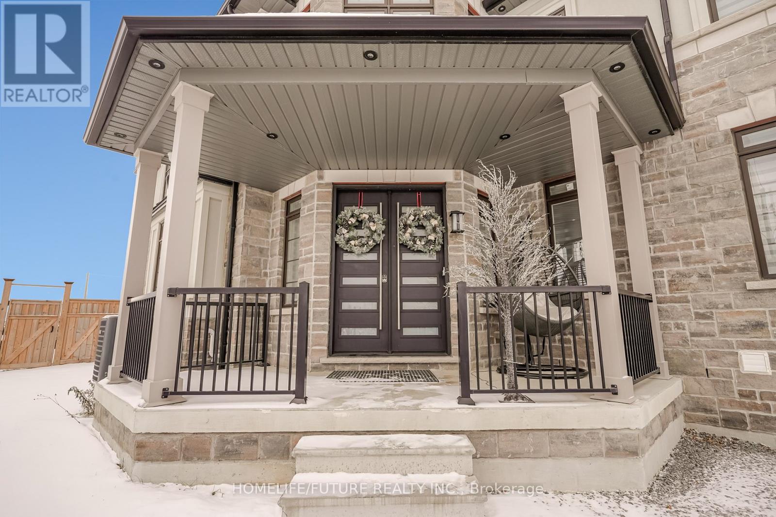 227 Northglen Boulevard, Clarington, Ontario  L1C 0T9 - Photo 3 - E12636710