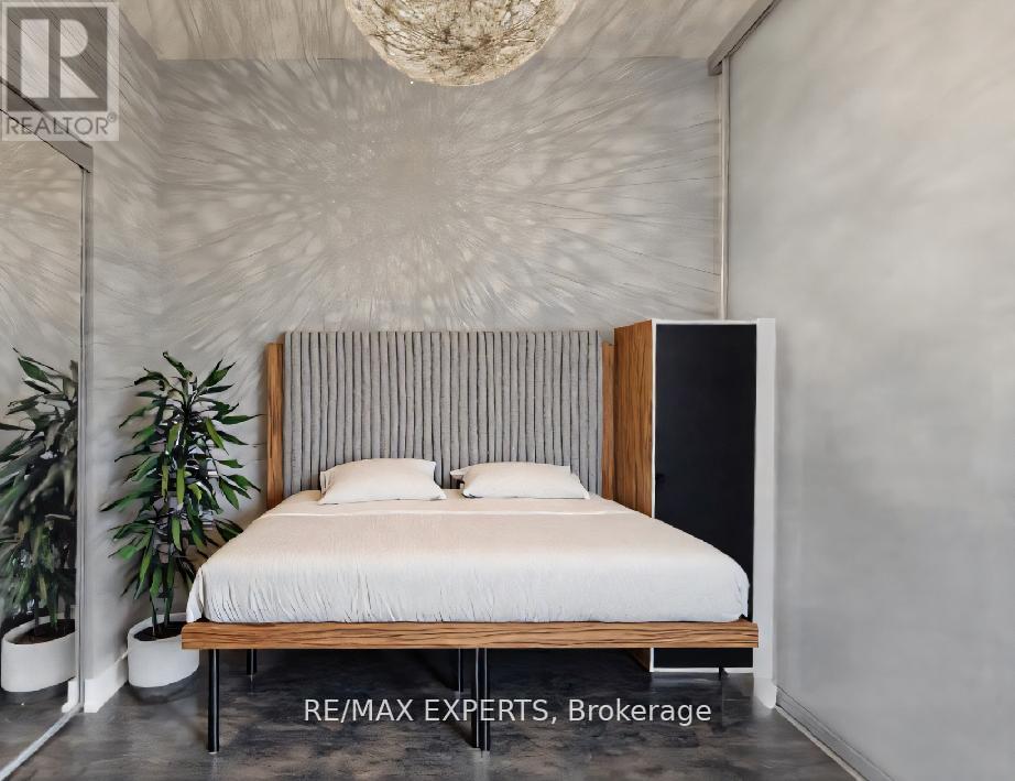 1013 - 775 King Street W, Toronto, Ontario  M5V 2K3 - Photo 19 - C12582170