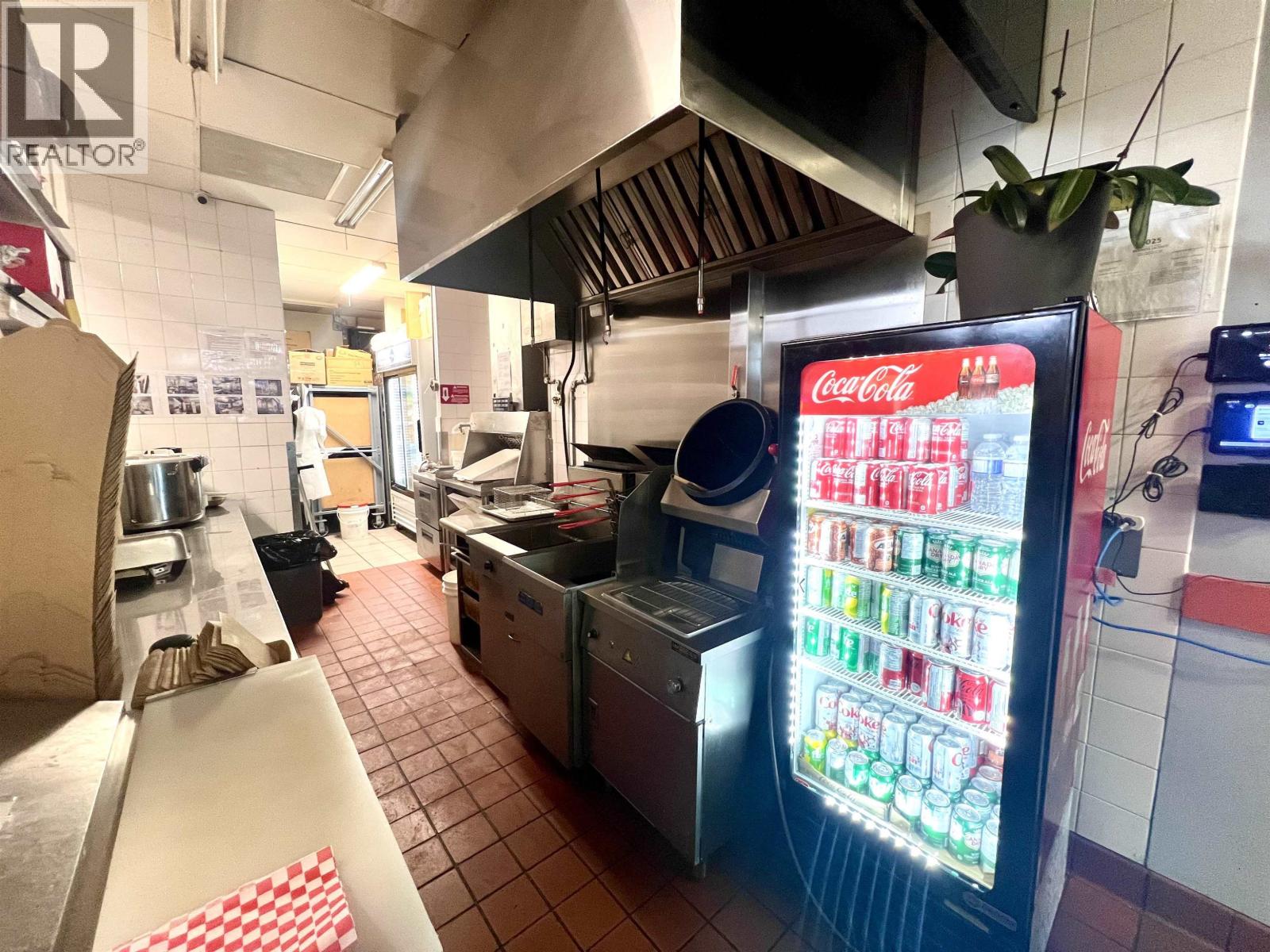 8631 Granville Street, Vancouver, British Columbia  V6P 5A2 - Photo 8 - C8074557