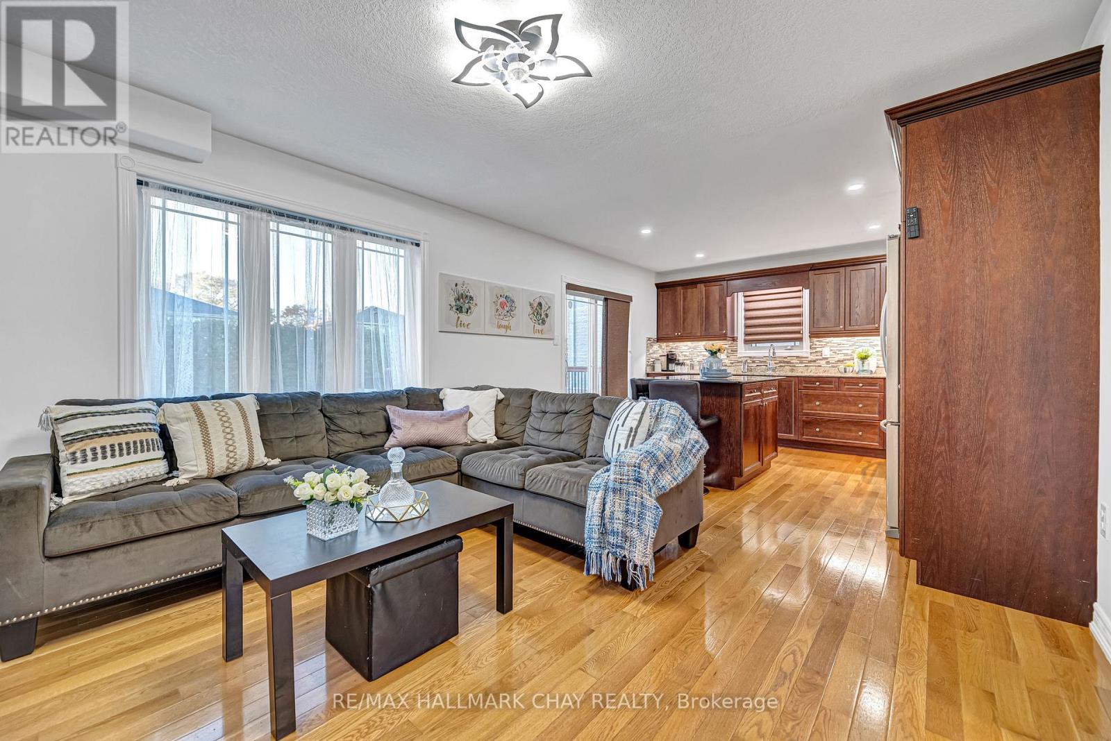 41 Bronze Crescent, Bradford West Gwillimbury, Ontario L3Z 0B1 - Photo 13 - N12636730