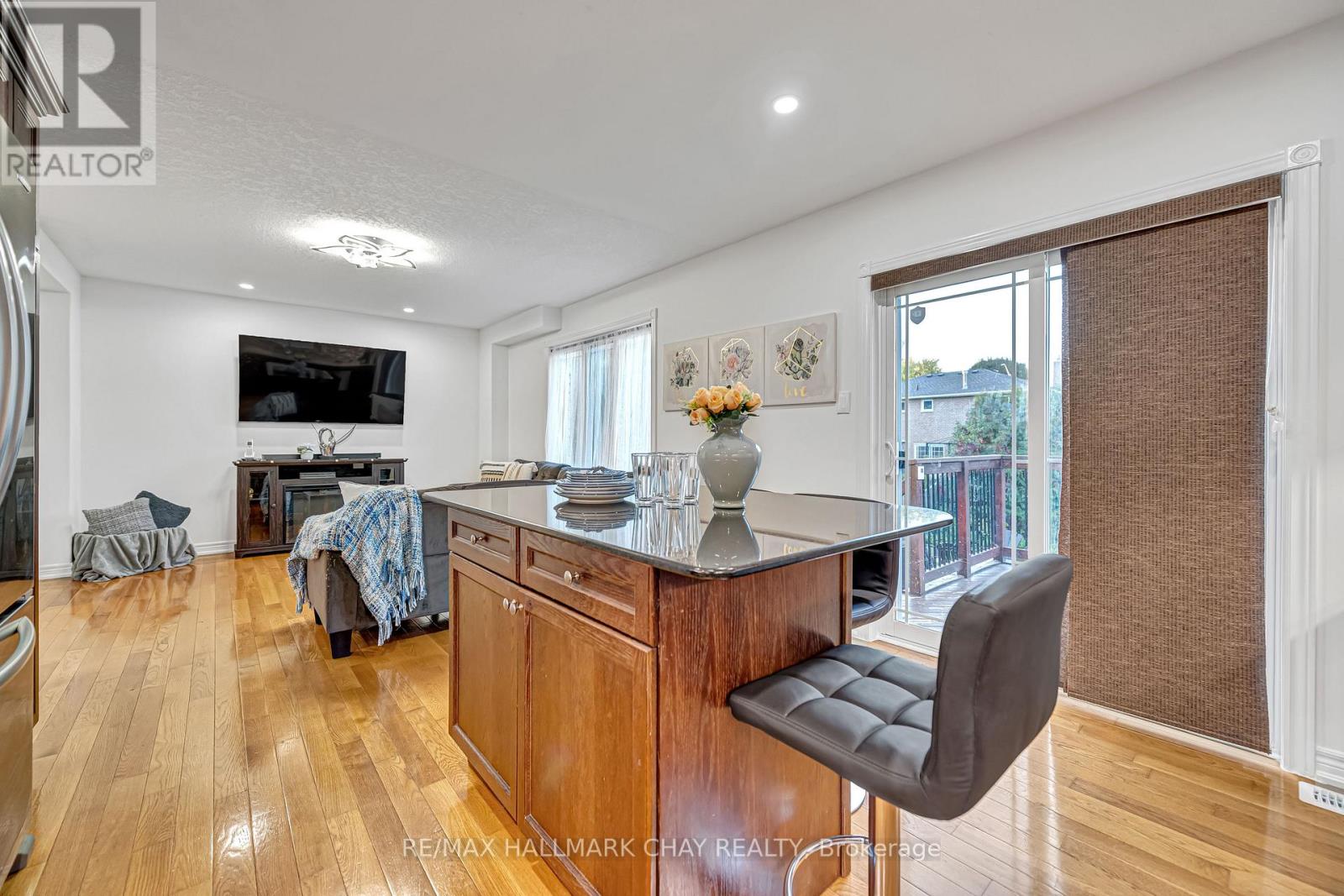 41 Bronze Crescent, Bradford West Gwillimbury, Ontario L3Z 0B1 - Photo 22 - N12636730