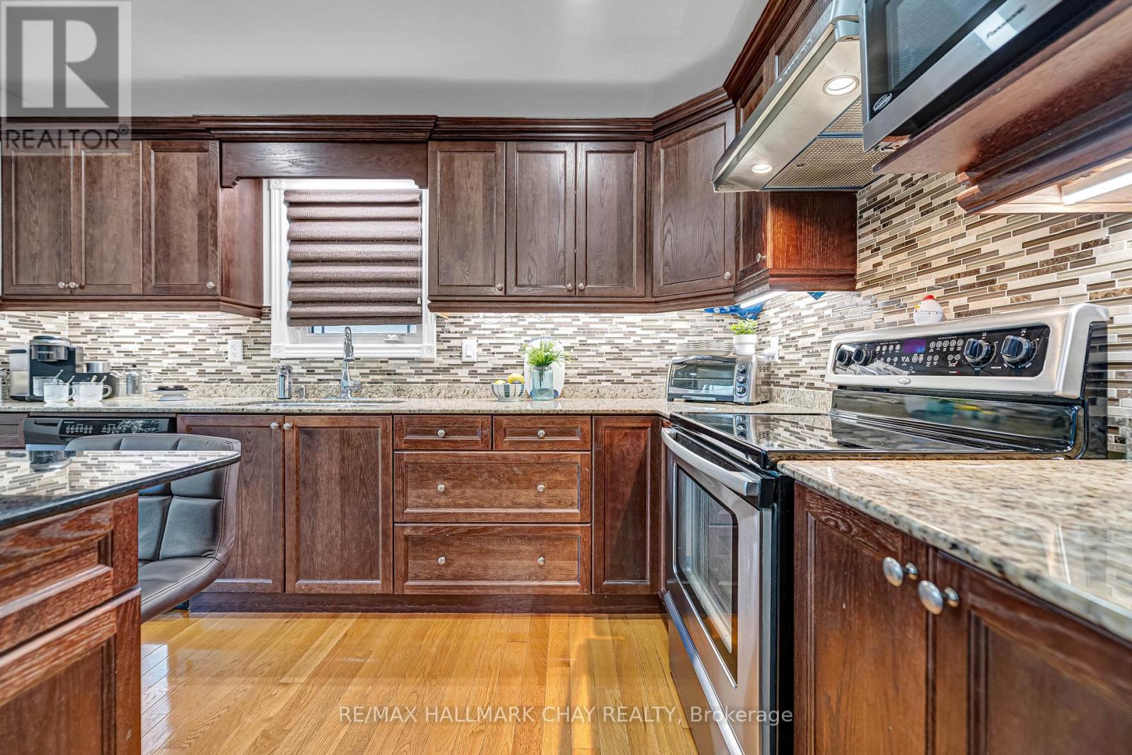 41 Bronze Crescent, Bradford West Gwillimbury, Ontario L3Z 0B1 - Photo 23 - N12636730