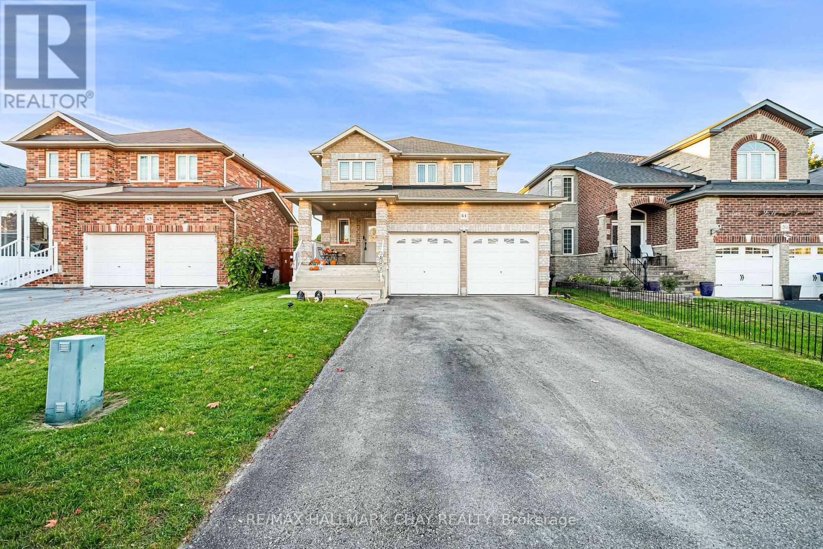 41 Bronze Crescent, Bradford West Gwillimbury, Ontario L3Z 0B1 - Photo 3 - N12636730