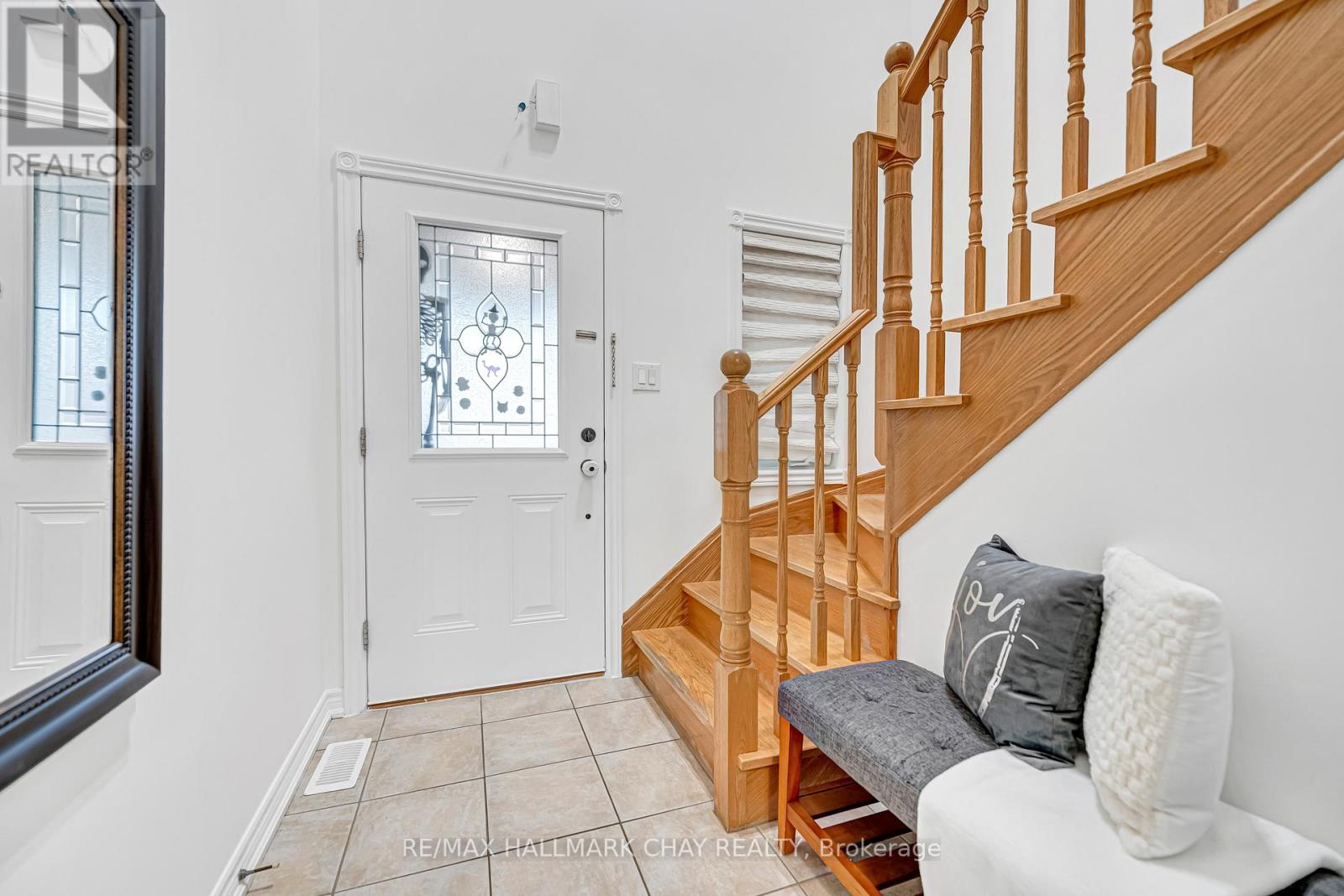 41 Bronze Crescent, Bradford West Gwillimbury, Ontario L3Z 0B1 - Photo 6 - N12636730