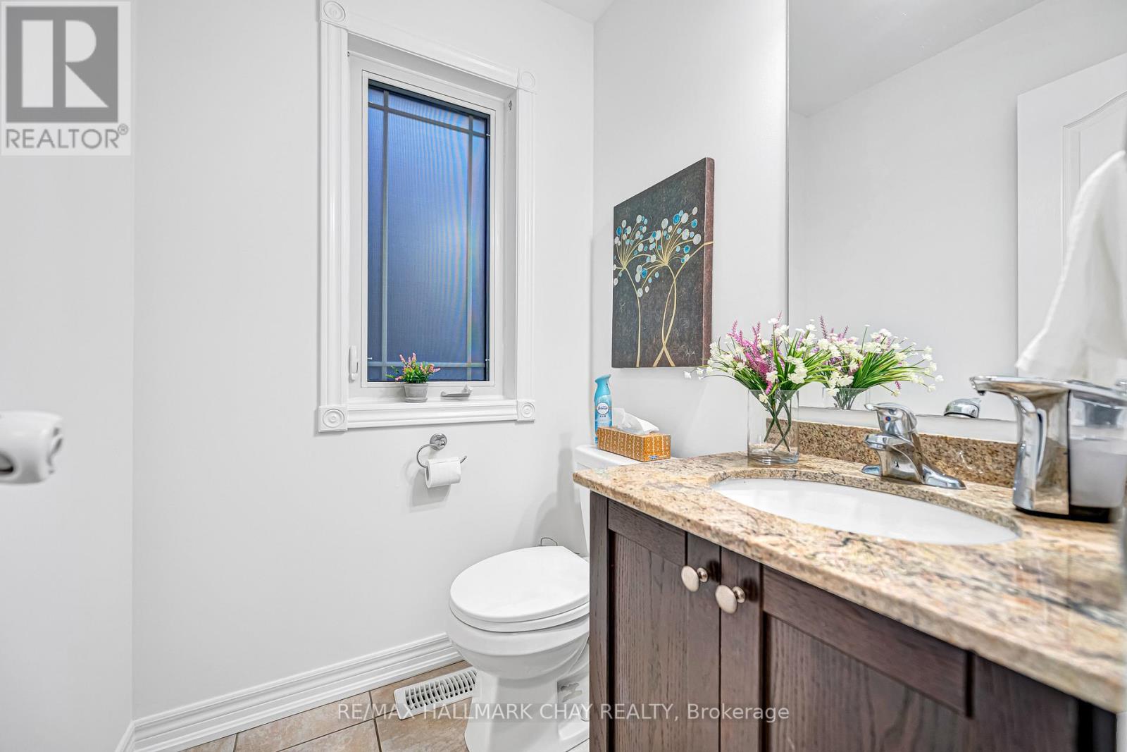 41 Bronze Crescent, Bradford West Gwillimbury, Ontario L3Z 0B1 - Photo 9 - N12636730