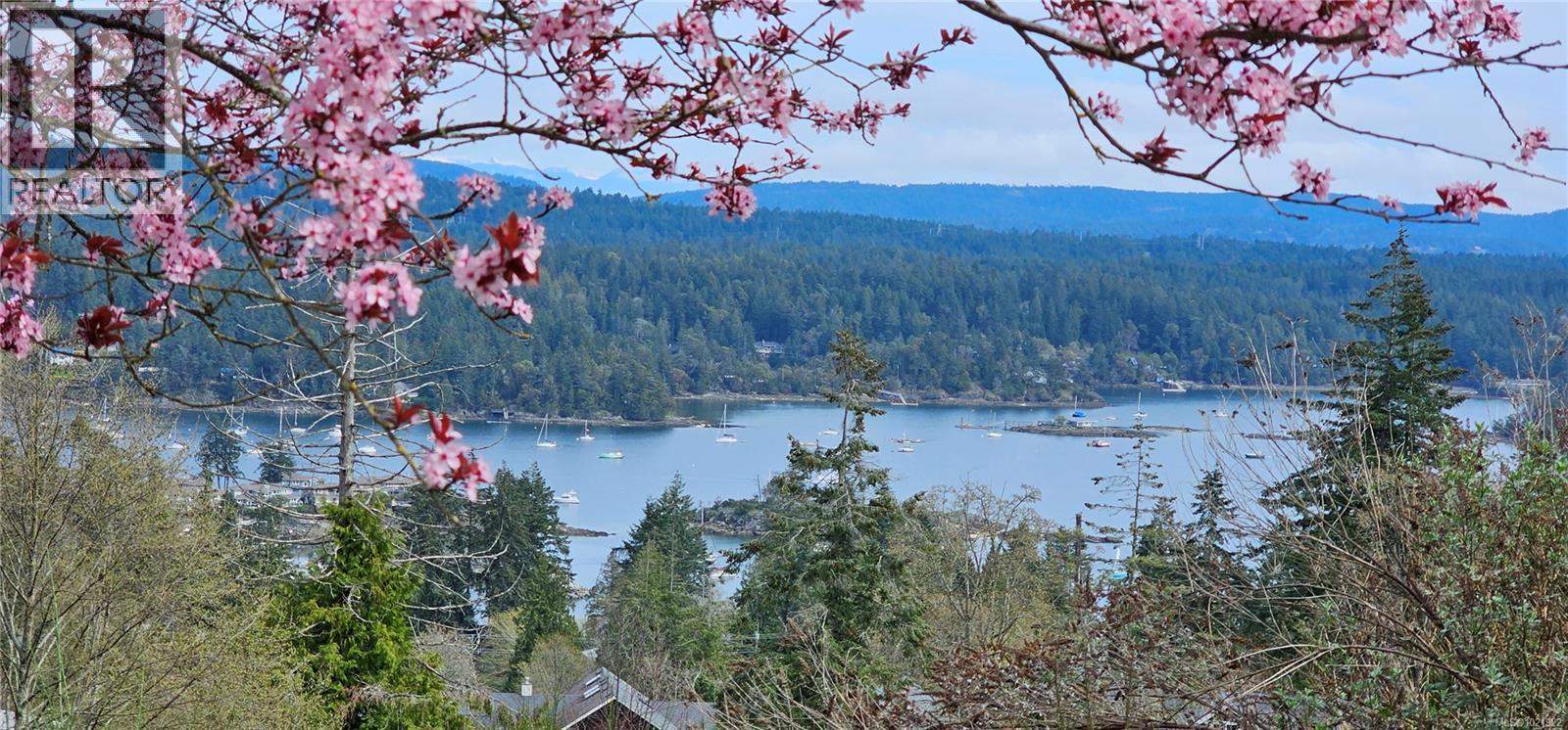 120 Bishops Walk Rd, Salt Spring, British Columbia