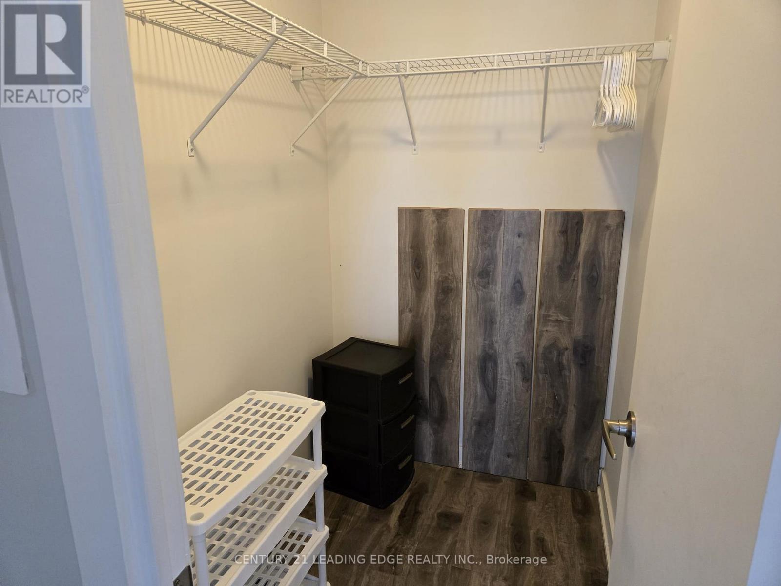 2402 - 4070 Confederation Parkway, Mississauga, Ontario  L5B 0E9 - Photo 13 - W12636680