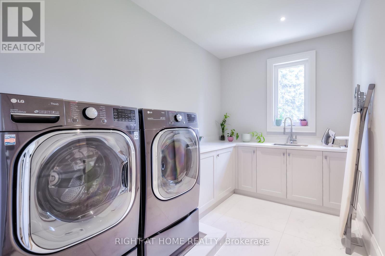 124 Shaver Avenue N, Toronto, Ontario  M9B 4N8 - Photo 16 - W12636706