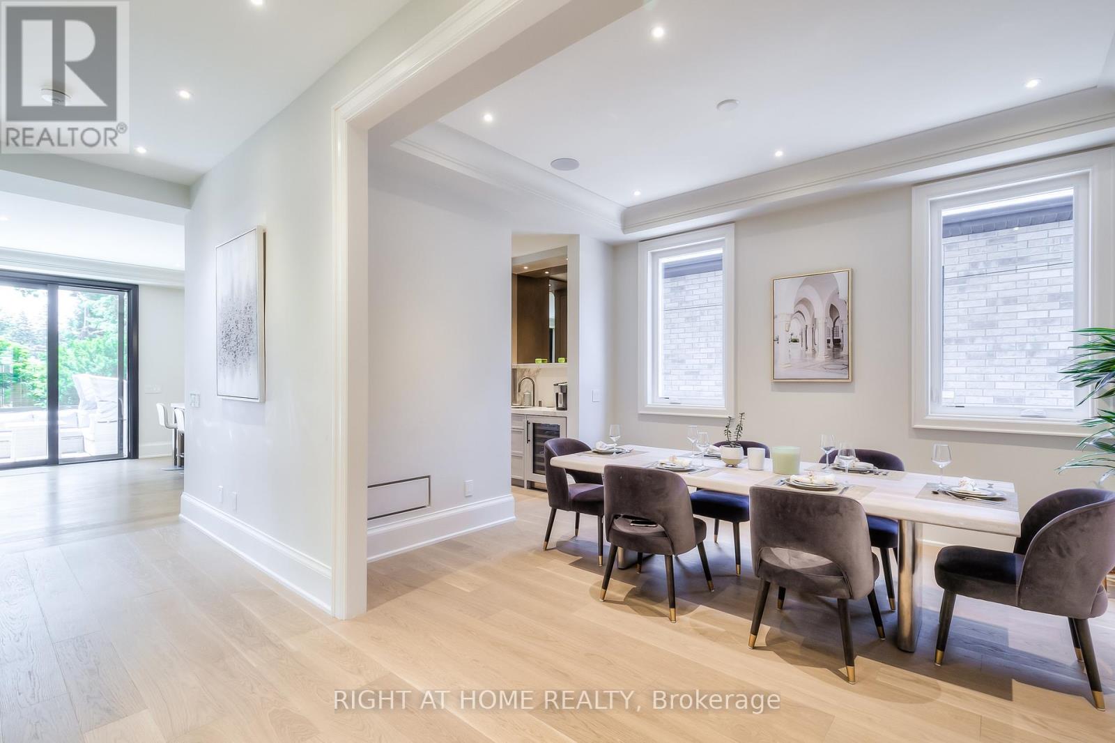 124 Shaver Avenue N, Toronto, Ontario  M9B 4N8 - Photo 30 - W12636706