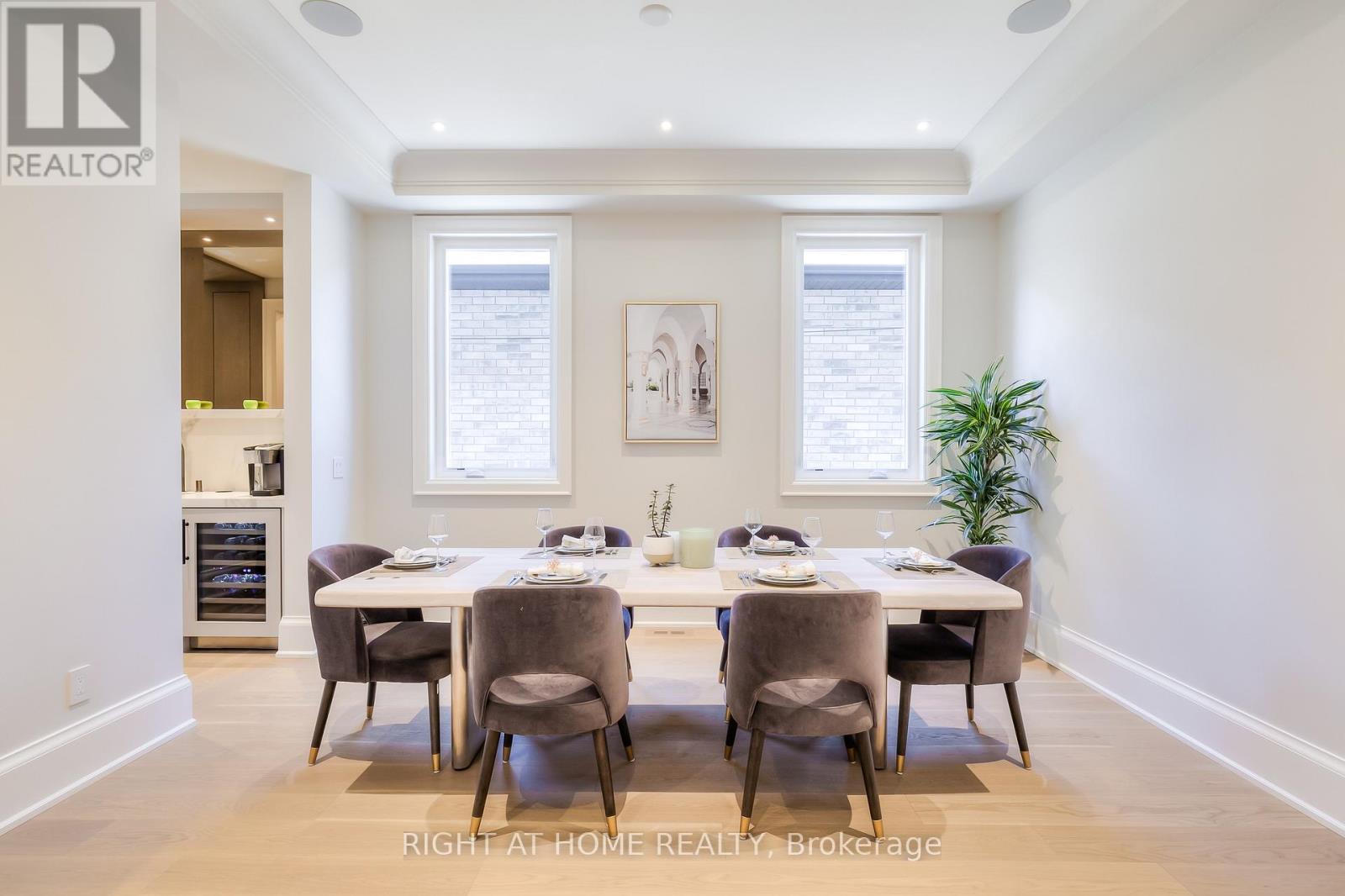 124 Shaver Avenue N, Toronto, Ontario  M9B 4N8 - Photo 31 - W12636706