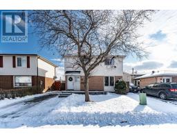 25 HUN CRESCENT, Toronto, Ontario