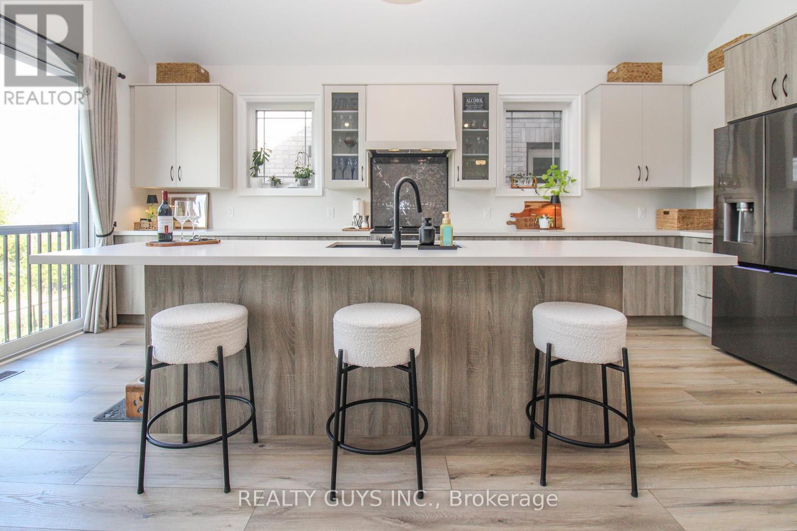 322 Cullen Trail, Peterborough, Ontario  K9H 0J9 - Photo 11 - X12636780