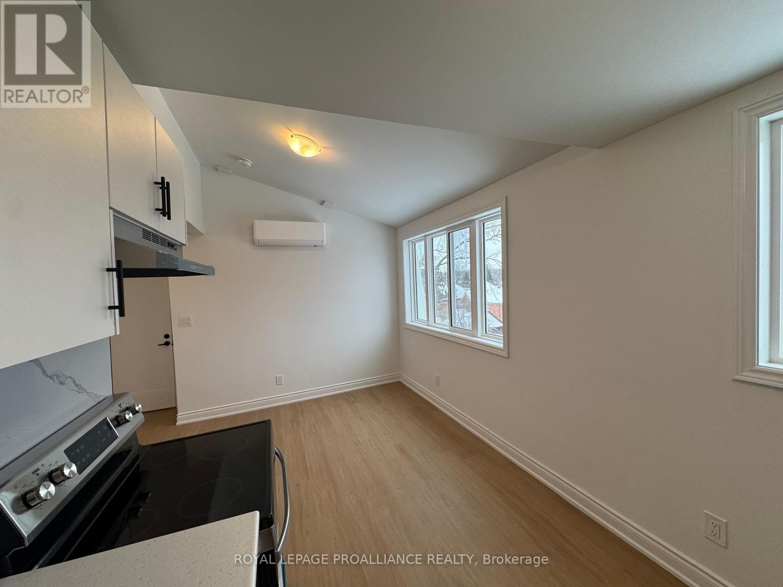 #5 - 380 Park Street N, Peterborough, Ontario  K9H 4P8 - Photo 11 - X12636792