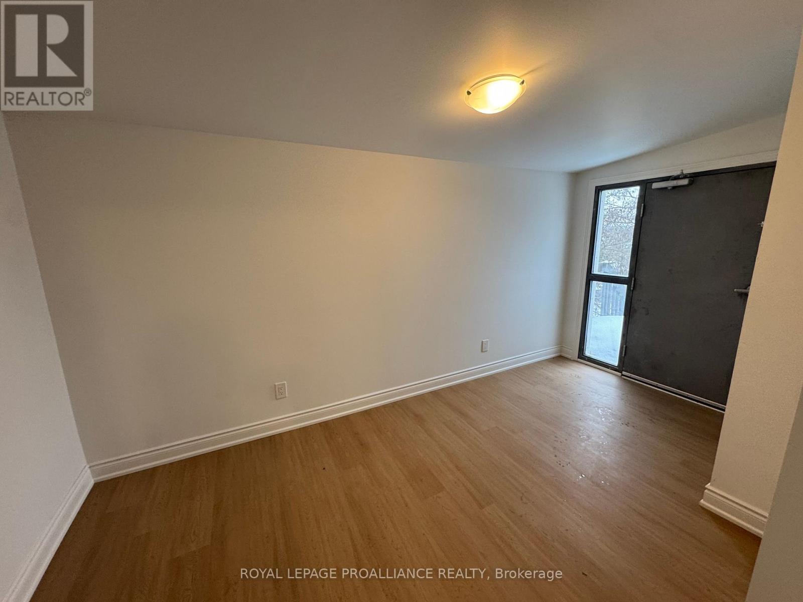 #5 - 380 Park Street N, Peterborough, Ontario  K9H 4P8 - Photo 13 - X12636792