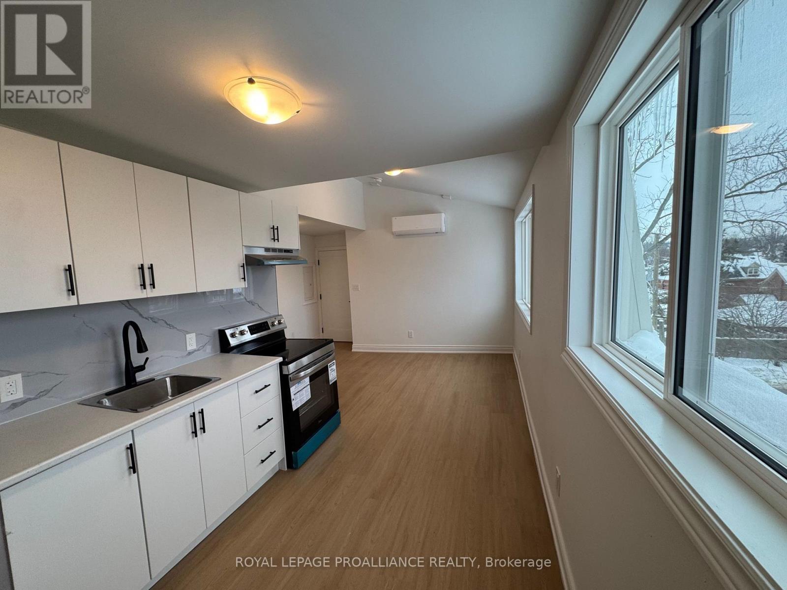 #5 - 380 Park Street N, Peterborough, Ontario  K9H 4P8 - Photo 9 - X12636792