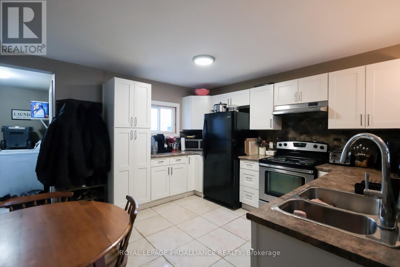 48 Bentinck Street W, Quinte West, Ontario  K8V 4E3 - Photo 10 - X12636830