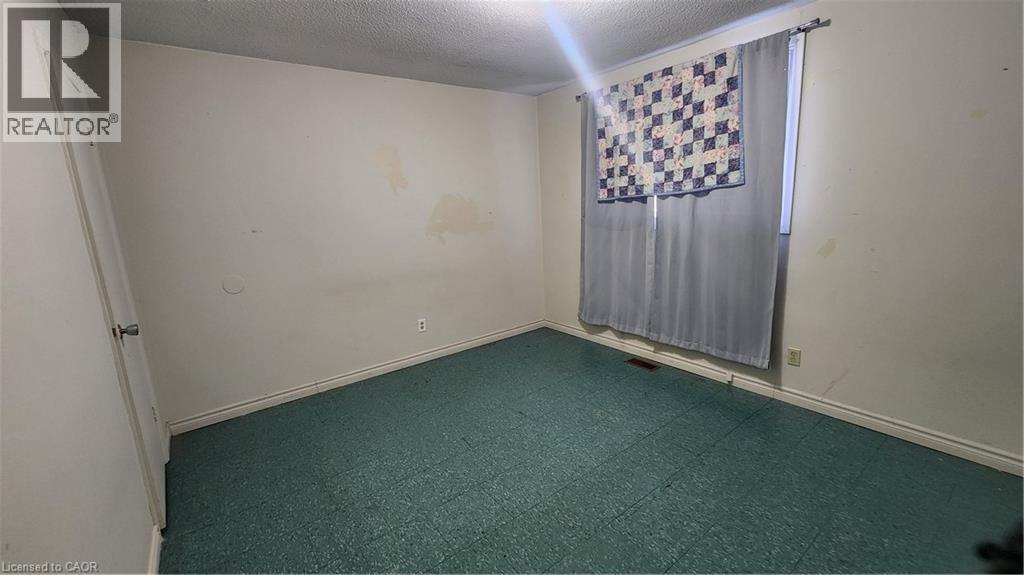 57-59 Oakwood Avenue, Simcoe, Ontario  N3Y 1H6 - Photo 9 - 40793585