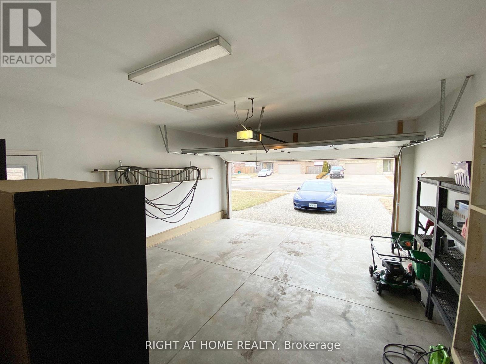 3640 Weinbrenner Road, Niagara Falls, Ontario  L2G 7Y4 - Photo 21 - X12636694